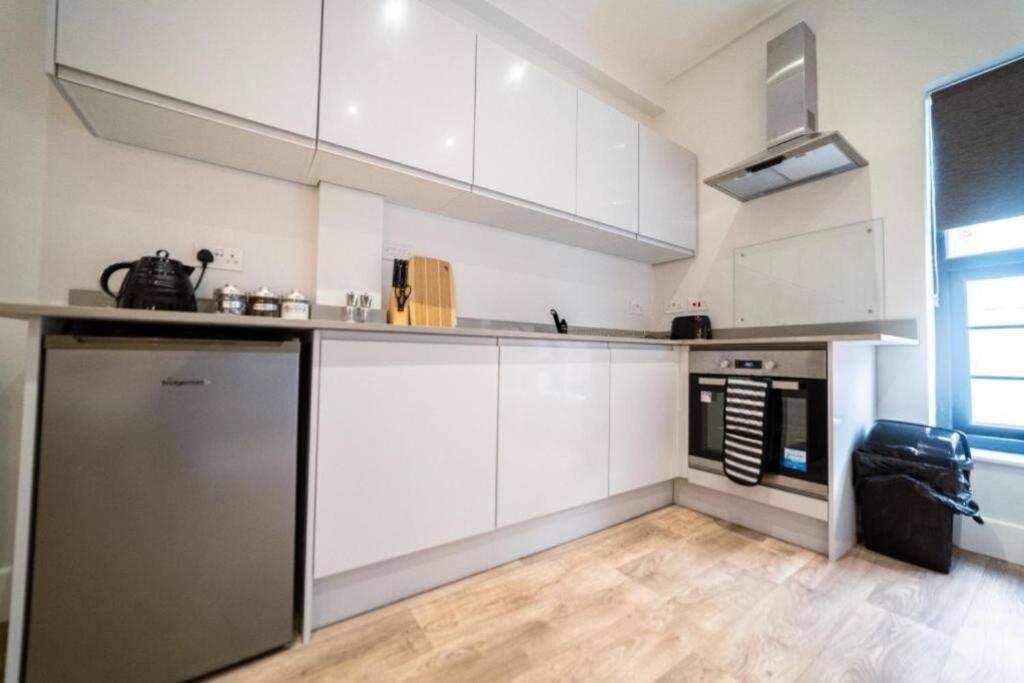 Luton Town Centre Apartments מראה חיצוני תמונה