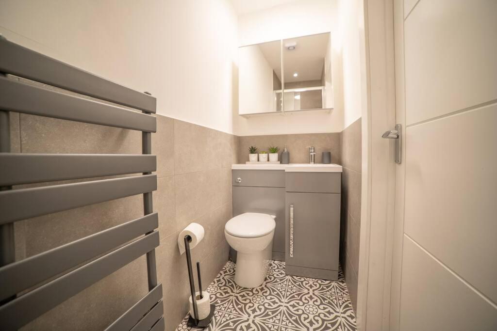 Luton Town Centre Apartments מראה חיצוני תמונה